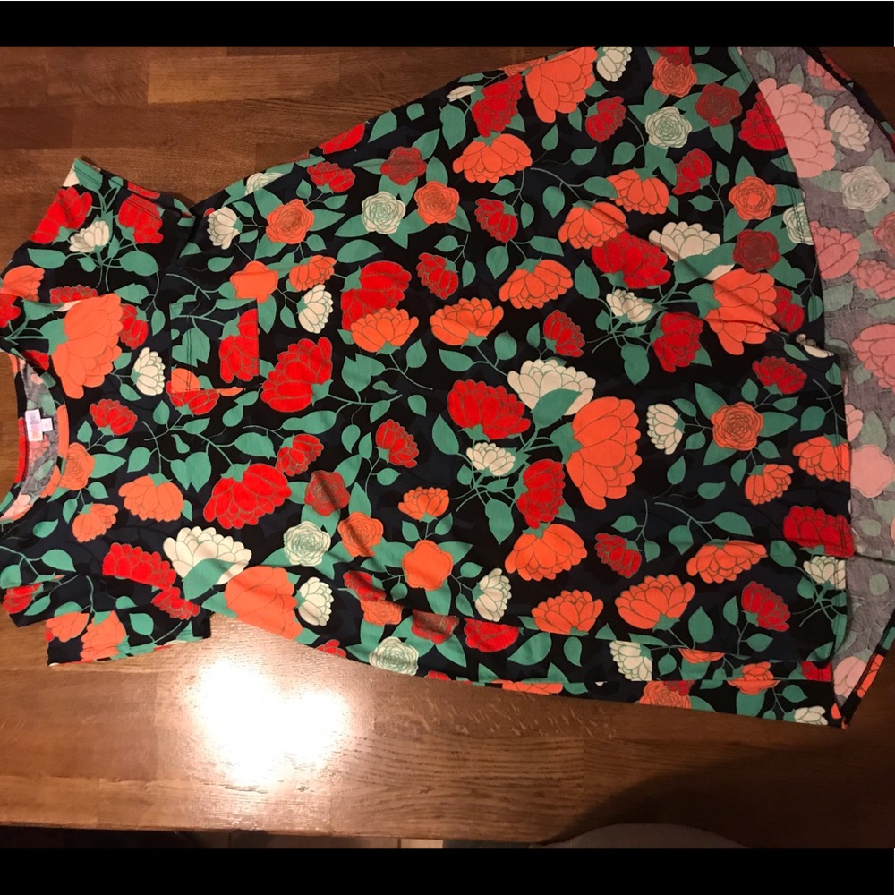 Brand new lularoe xl carly